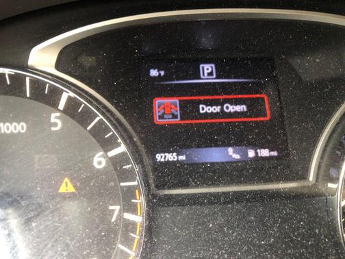 Super Black 2016 Nissan Altima 2.5 SV