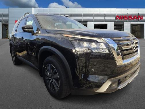 2025 Nissan Pathfinder SL FWD