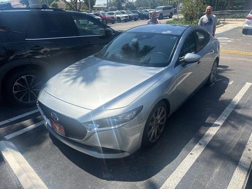 Sonic Silver Metallic 2019 Mazda Mazda3 FWD w/Select Package