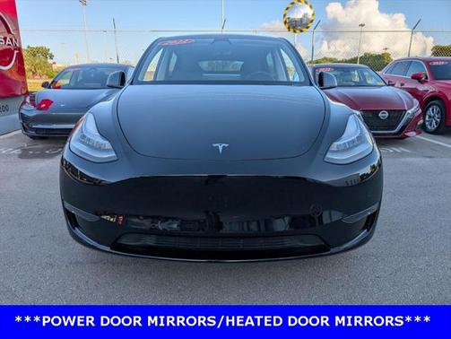 2022 Tesla Model Y Long Range Dual Motor All-Wheel Drive