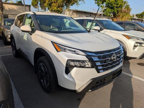 2025 Nissan Rogue SV