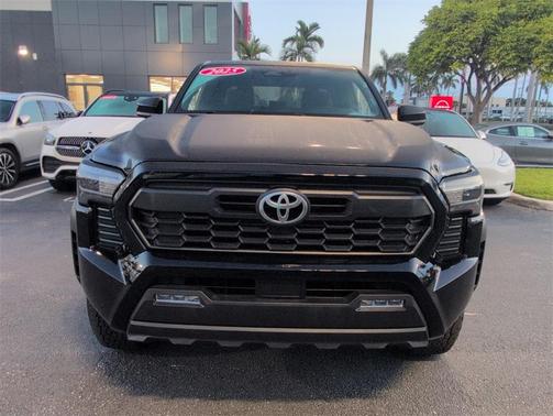 2025 Toyota Tacoma TRD Off Road
