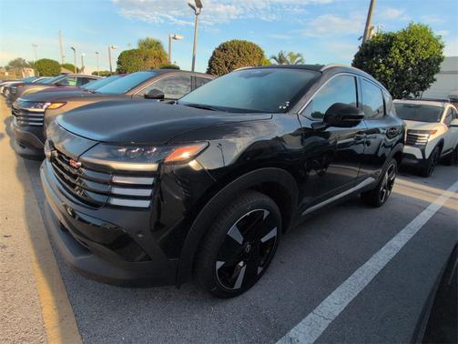 2025 Nissan Kicks SR