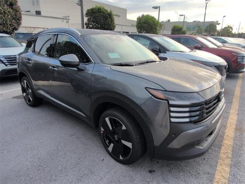 2025 Nissan Kicks SR