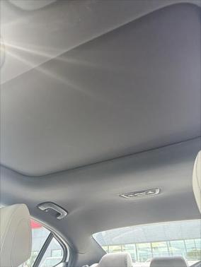 2023 Genesis G70 2.0T RWD