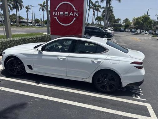 2023 Genesis G70 2.0T RWD