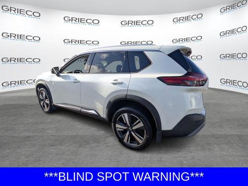 Pearl White Tricoat 2021 Nissan Rogue SL