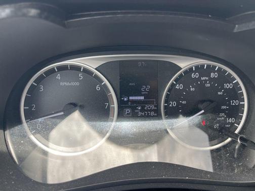 Super Black 2023 Nissan Versa 1.6 S