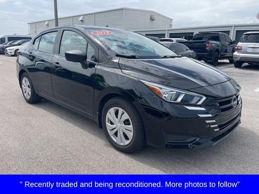 Super Black 2023 Nissan Versa 1.6 S