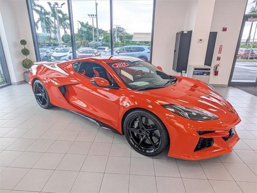 2025 Chevrolet Corvette E-Ray RWD Coupe 3LZ