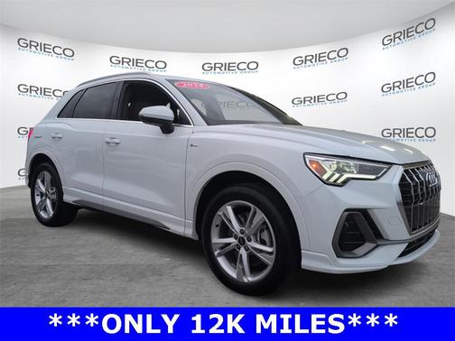 2024 Audi Q3 45 S line Premium Plus