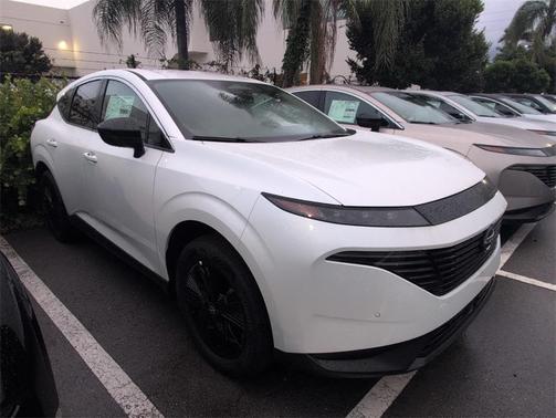 2025 Nissan Murano SV