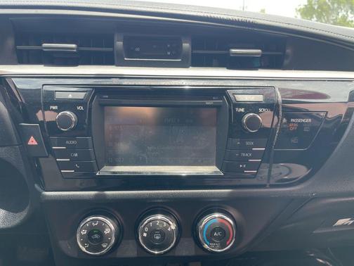 Classic Silver Metallic 2016 Toyota Corolla L