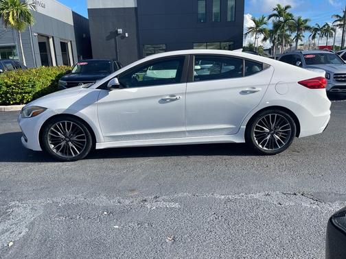 2018 Hyundai ELANTRA Sport