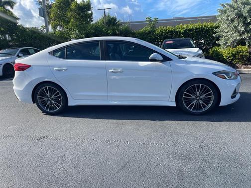 2018 Hyundai ELANTRA Sport