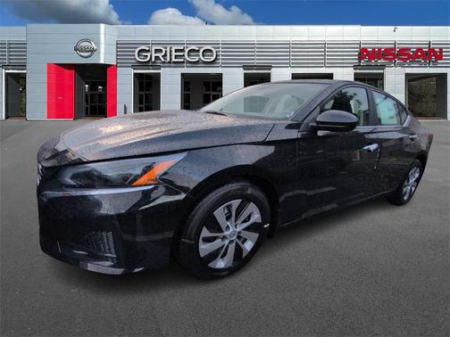 2025 Nissan Altima S FWD