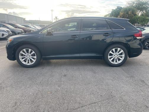 2014 Toyota Venza LE