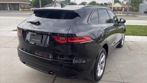 2019 Jaguar F-PACE 25t Premium