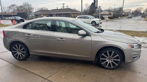 2016 Volvo S60 Inscription T5 Inscription Platinum