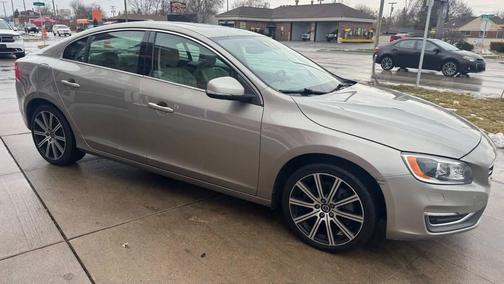 2016 Volvo S60 Inscription T5 Inscription Platinum