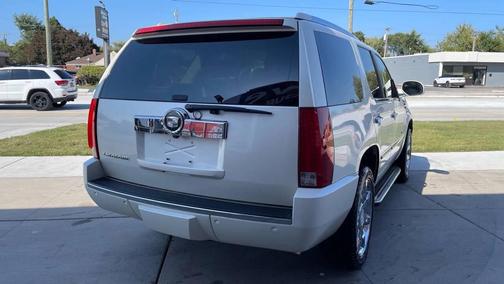2007 Cadillac Escalade Base
