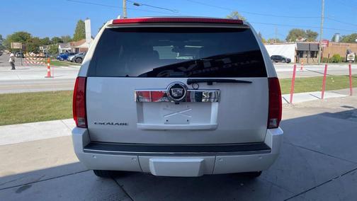 2007 Cadillac Escalade Base