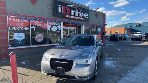 2017 Chrysler 300C Base