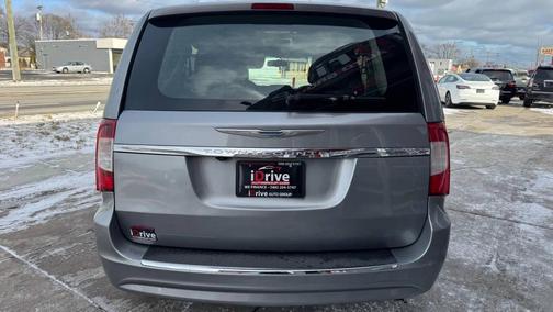 2015 Chrysler Town & Country Touring