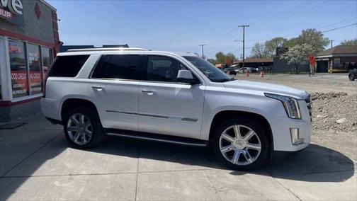 2016 Cadillac Escalade Luxury