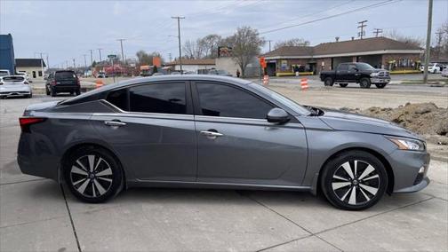 2021 Nissan Altima 2.5 SV