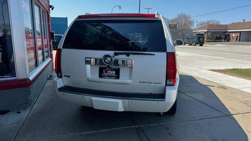 White Diamond Tricoat 2011 Cadillac Escalade ESV Sport