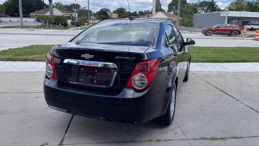 2016 Chevrolet Sonic LT