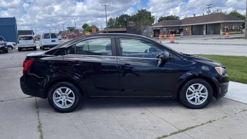 2016 Chevrolet Sonic LT