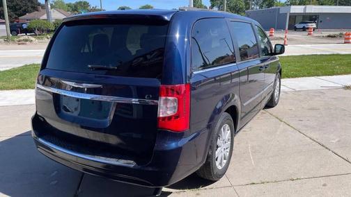 2014 Chrysler Town & Country Touring