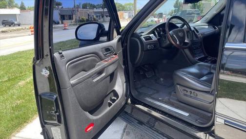 2012 Cadillac Escalade Premium