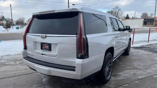 2016 Cadillac Escalade ESV Premium