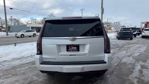 2016 Cadillac Escalade ESV Premium