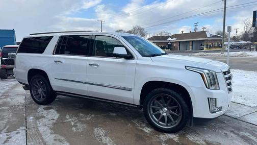 2016 Cadillac Escalade ESV Premium