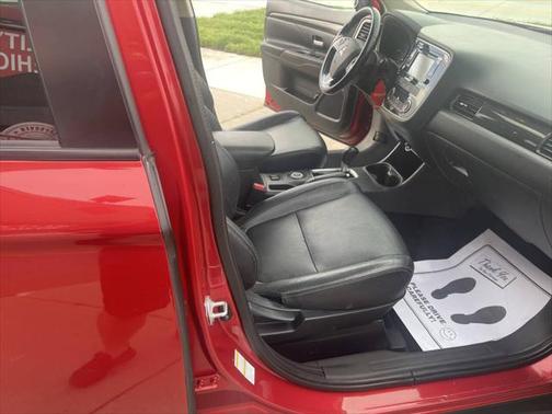 2016 Mitsubishi Outlander SE