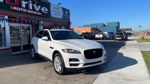 2017 Jaguar F-PACE 35t Prestige