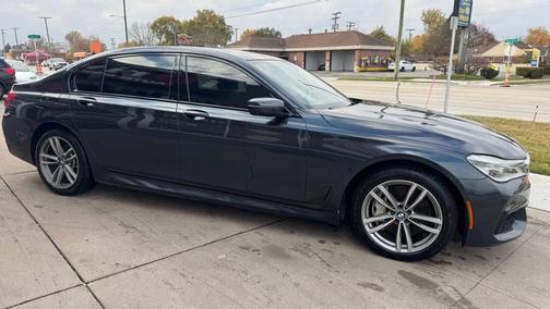 2016 BMW 750 i xDrive