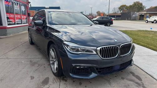 2016 BMW 750 i xDrive