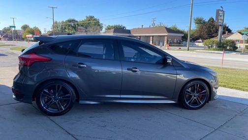 2016 Ford Focus ST 