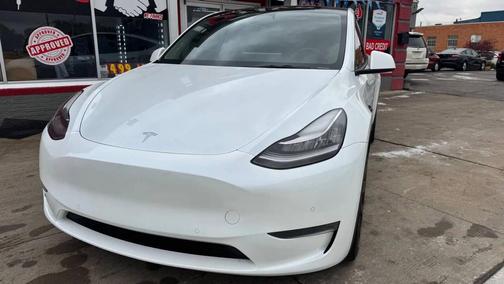 2022 Tesla Model Y Long Range Dual Motor All-Wheel Drive