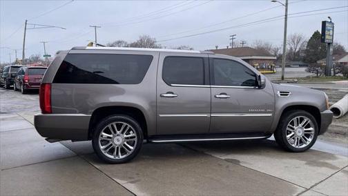 2014 Cadillac Escalade ESV Luxury