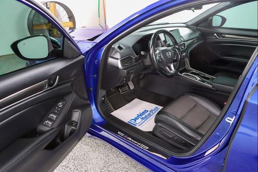 Still Night Pearl 2021 Honda Accord Sport 2.0T