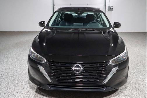 Super Black 2025 Nissan Sentra SV