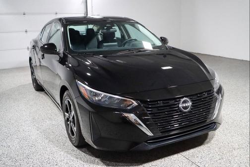 Super Black 2025 Nissan Sentra SV