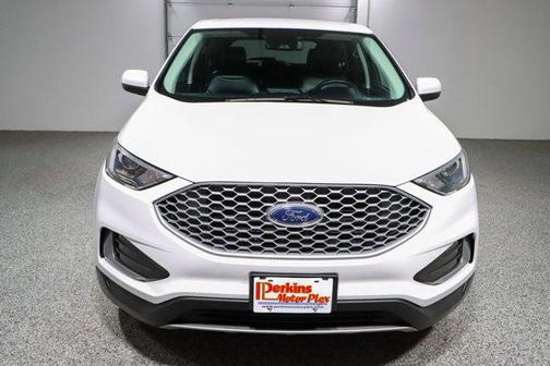 White 2023 Ford Edge SEL