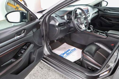 2023 Nissan Altima SR FWD